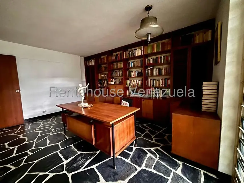 Casa (Multipes Niveles) en Venta en Loira, Distrito Metropolitano - 9