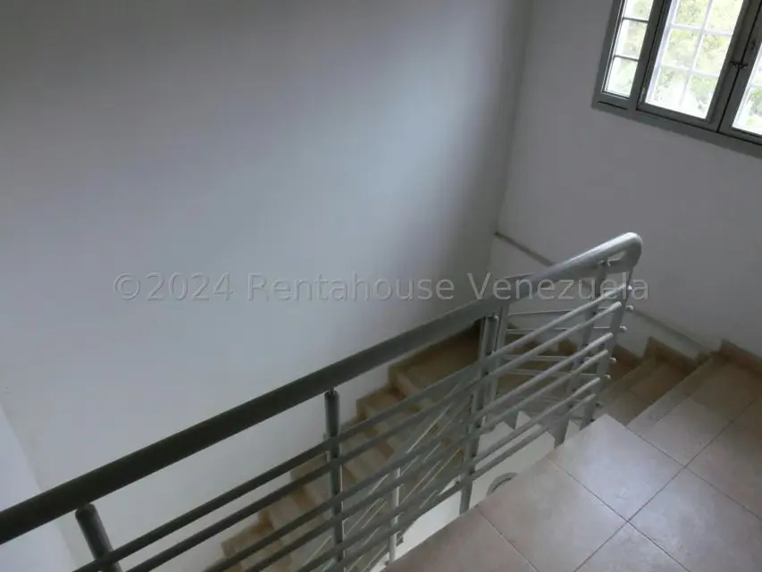 Casa (Multipes Niveles) en Venta en El Amarillo, Miranda - 23