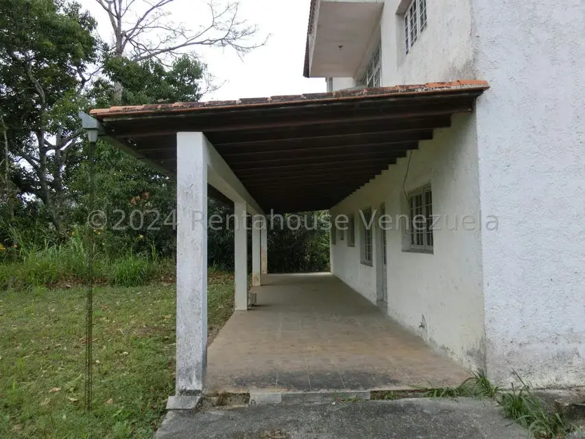 Casa (Multipes Niveles) en Venta en El Amarillo, Miranda - 28