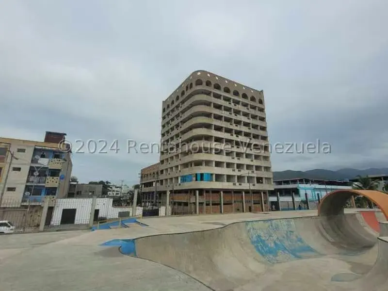 Comercial (Edificio) en Venta en Zona Colonial, Carabobo