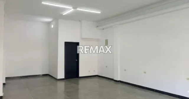 LOCAL COMERCIAL EN ALQUILER CASCO CENTRAL DE CABIMAS - 2