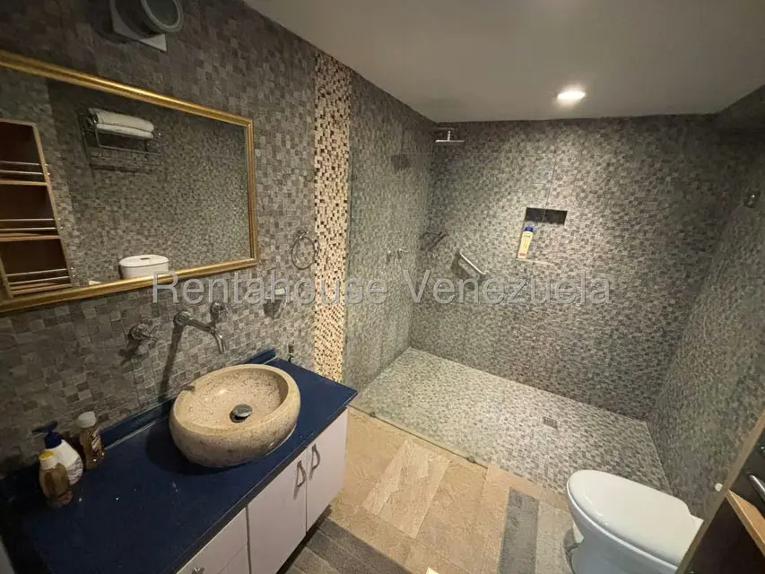 Apartamento (1 Nivel) en Venta en Playa Moreno, Nueva Esparta - 13