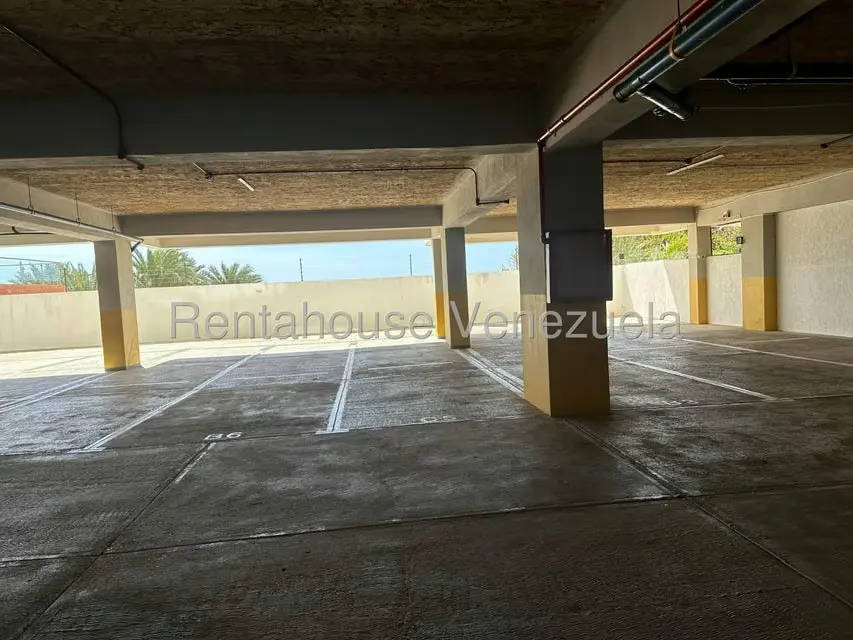 Apartamento (1 Nivel) en Venta en Playa Moreno, Nueva Esparta - 24