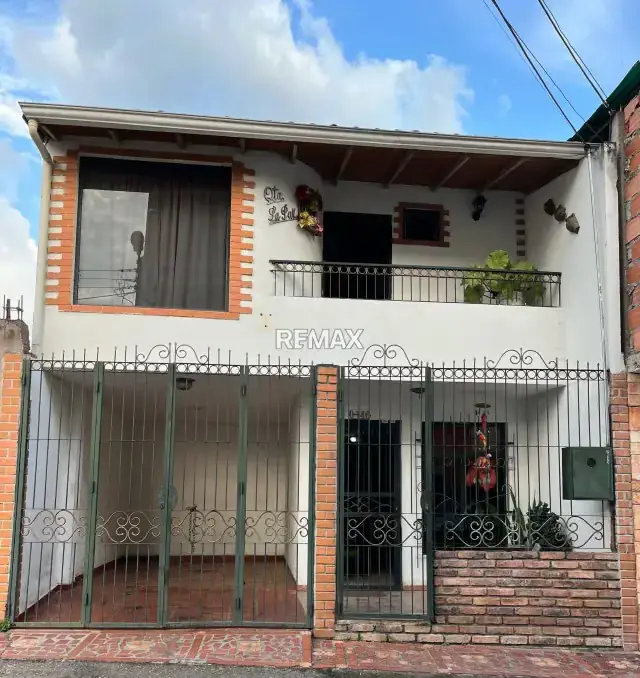 CASA EN VENTA