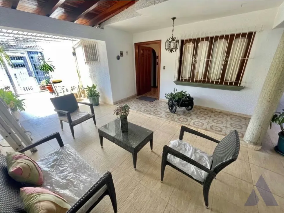 Alquilo casa 1.000m2 Colinas de Santa Monica 6909 - 2