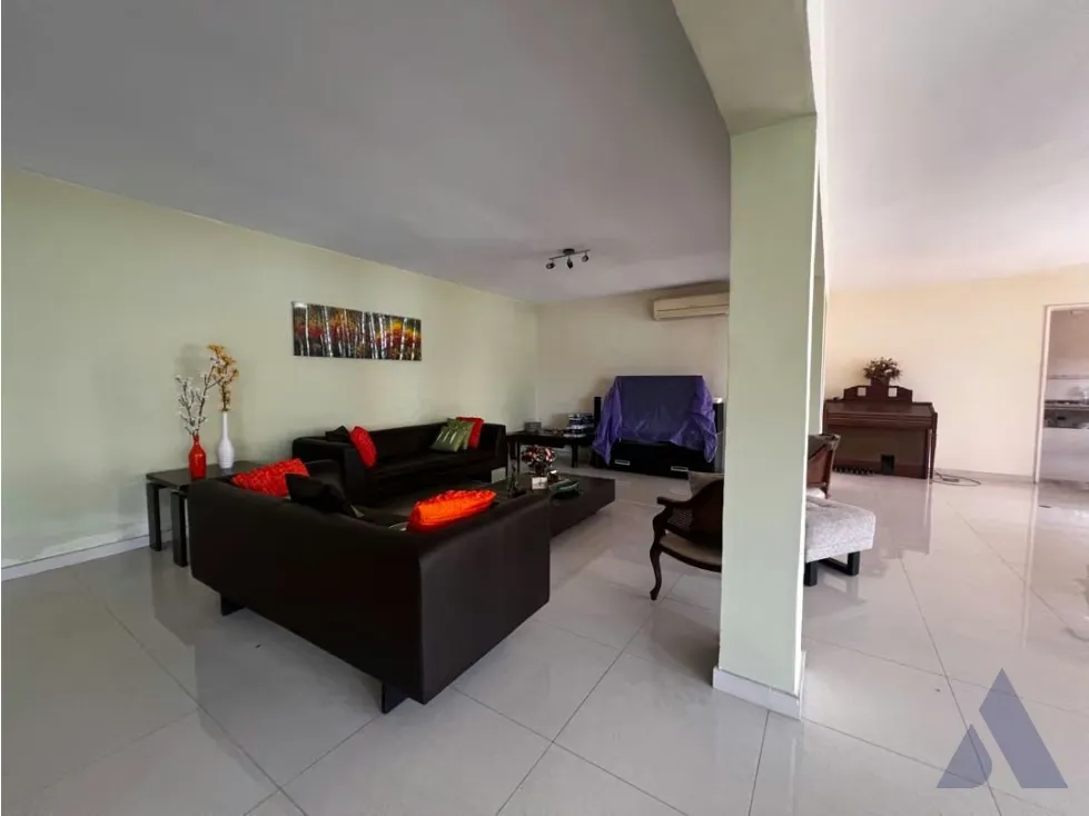 Alquilo casa 1.000m2 Colinas de Santa Monica 6909 - 11