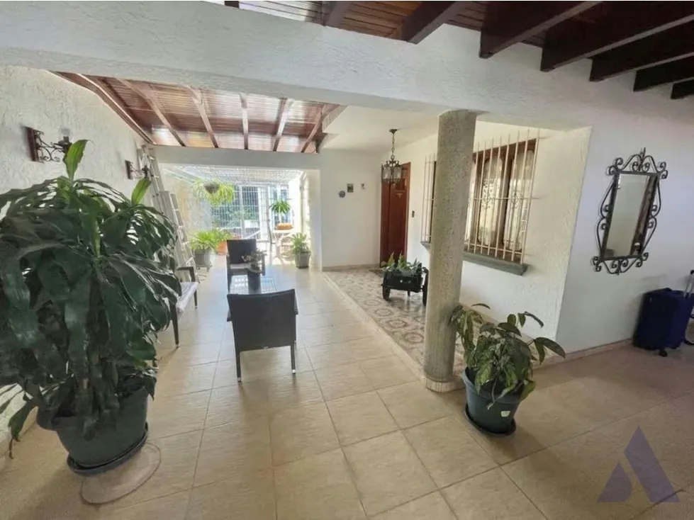 Alquilo casa 1.000m2 Colinas de Santa Monica 6909 - 3