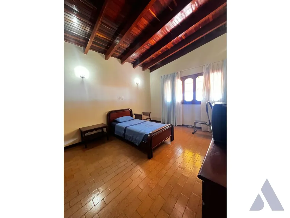Alquilo casa 1.000m2 Colinas de Santa Monica 6909 - 25