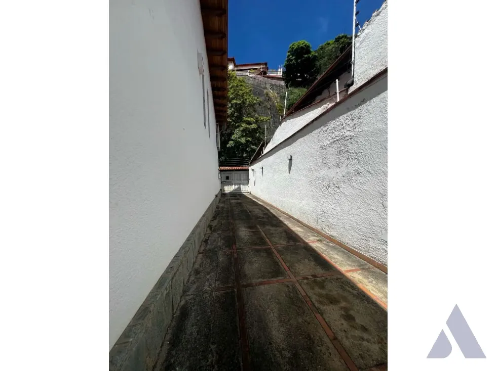 Alquilo casa 1.000m2 Colinas de Santa Monica 6909 - 4