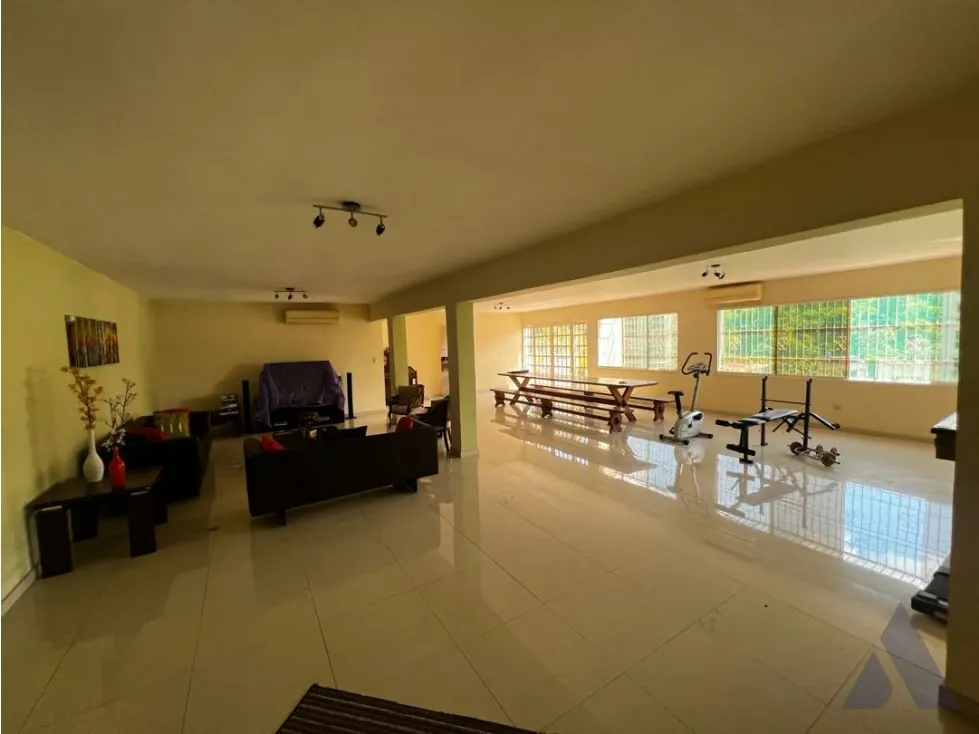 Alquilo casa 1.000m2 Colinas de Santa Monica 6909 - 9
