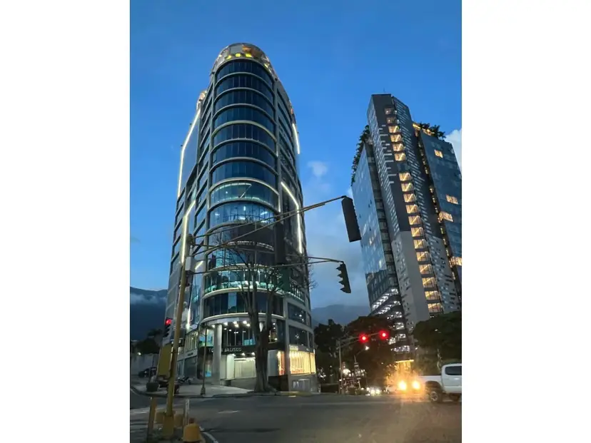 Vendo oficina 67m2 Torre Jalisco Las Mercedes 1415