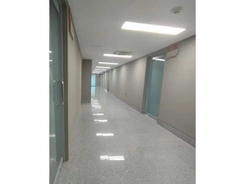 Vendo oficina 67m2 Torre Jalisco Las Mercedes 1415 - 8