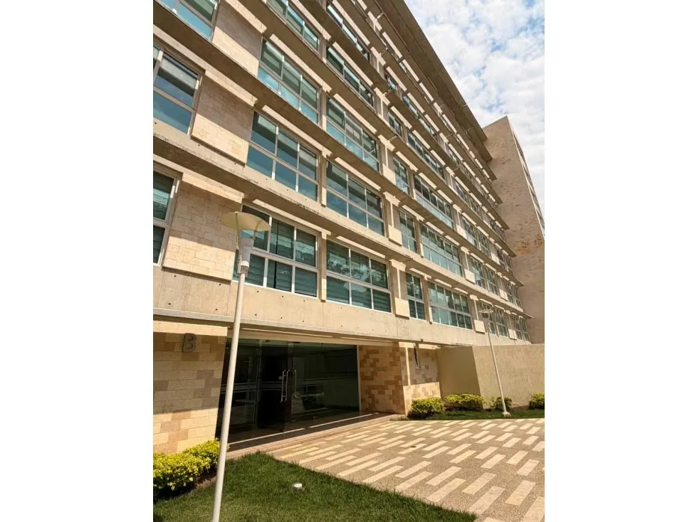 Se vende Apto 133m² 2h+s/2.5b+s/2p Lomas de Las Mercedes