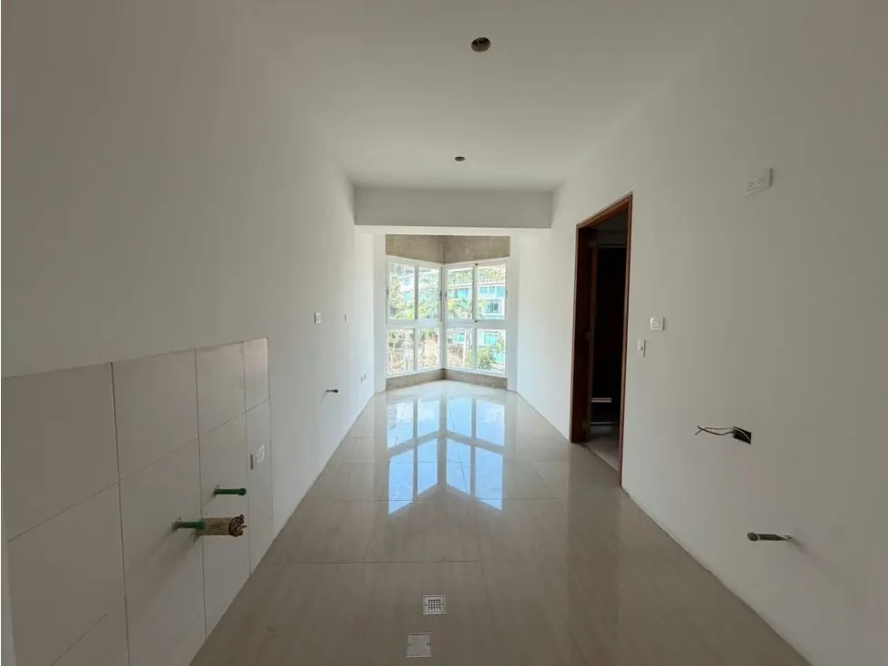 Se vende Apto 133m² 2h+s/2.5b+s/2p Lomas de Las Mercedes - 7