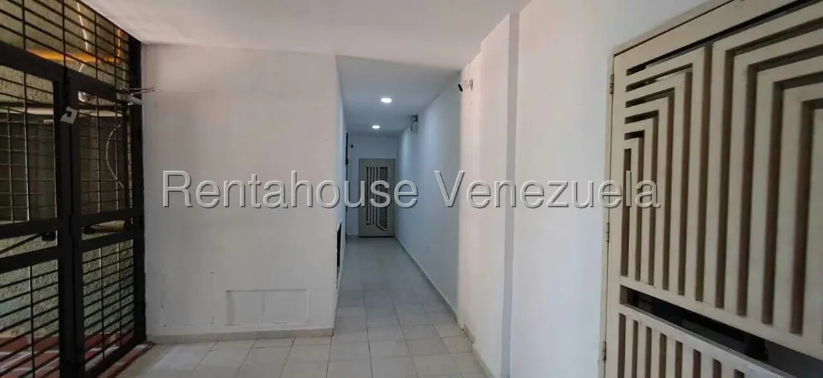 Apartamento (1 Nivel) en Venta en Paraparal, Carabobo - 3