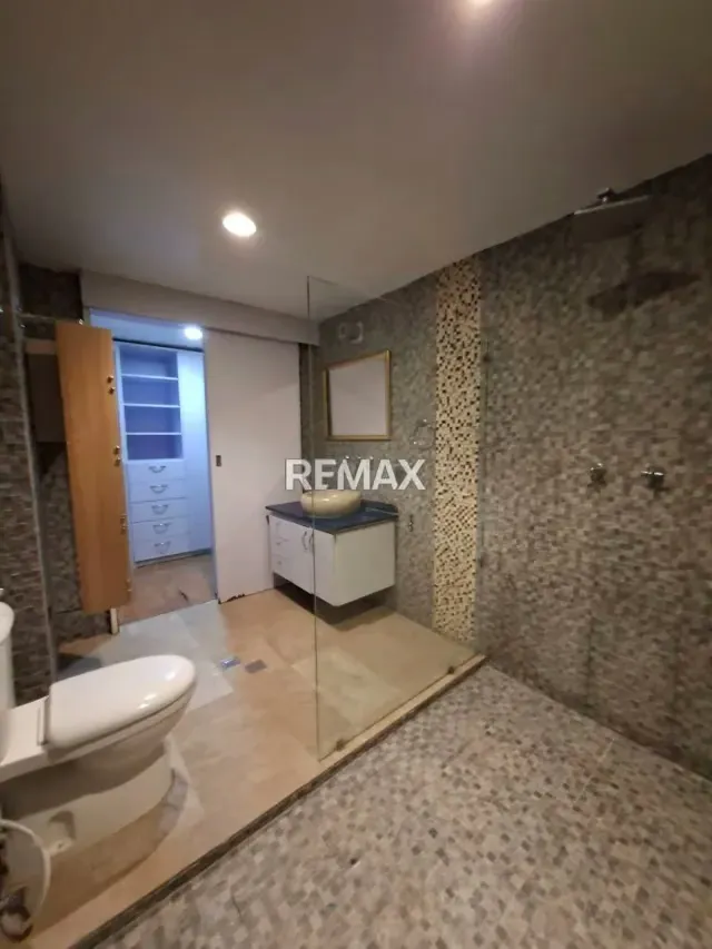 APARTAMENTO EN PLAYA MORENO CON VISTA Y SALIDA AL MAR - 15