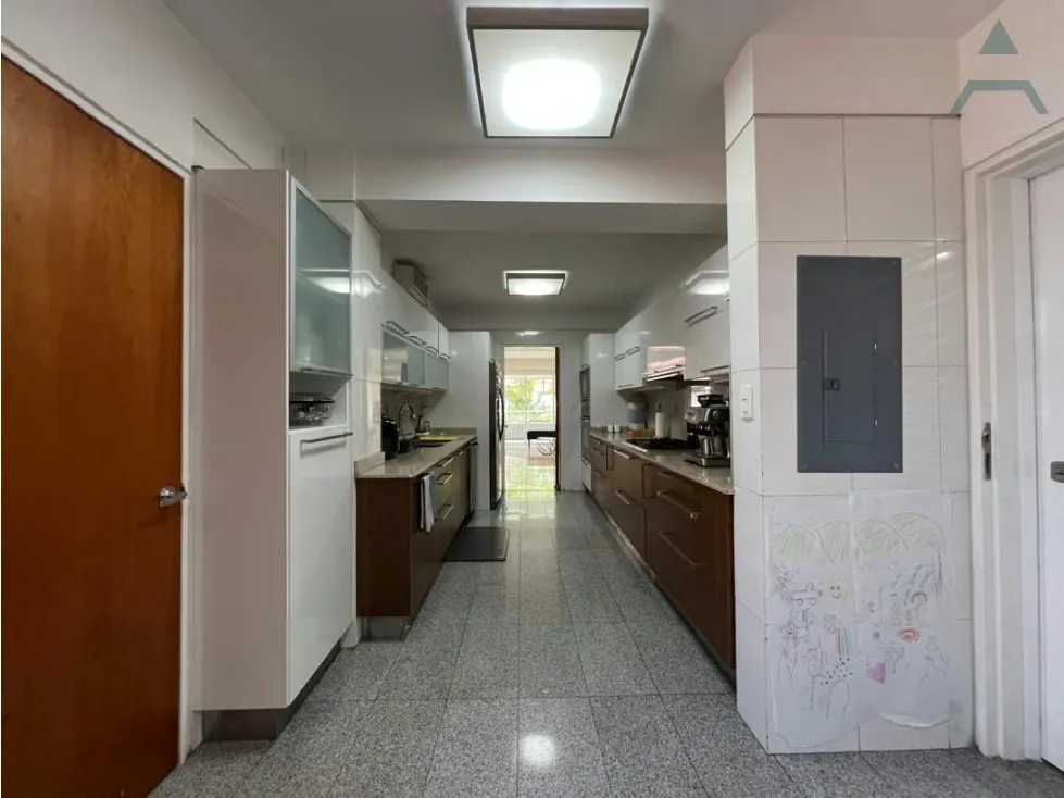 Se vende Apto 206,30m² 3h+s/3b+s+v/3p Los Chorros - 17