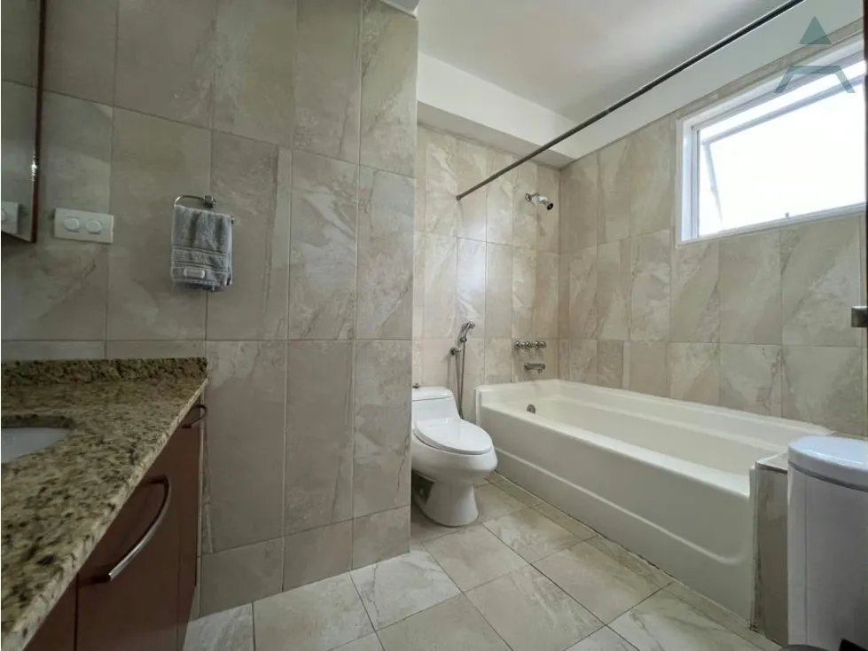 Se vende Apto 206,30m² 3h+s/3b+s+v/3p Los Chorros - 20