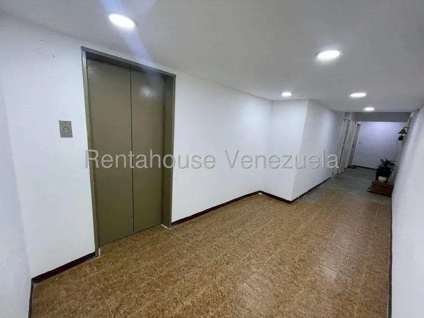 Apartamento (1 Nivel) en Alquiler en Los Naranjos del Cafetal, Distrito Metropolitano - 15