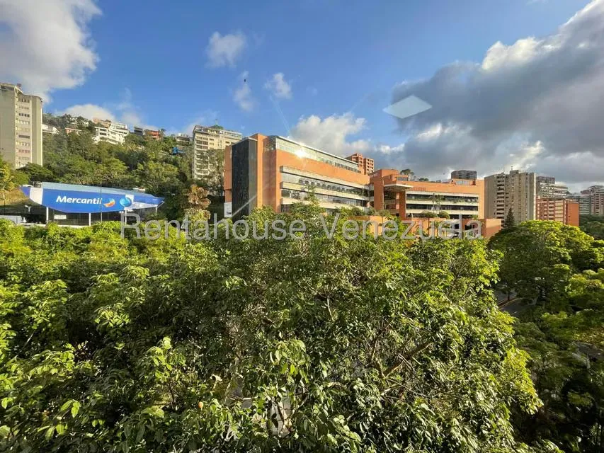 Apartamento (1 Nivel) en Alquiler en Los Naranjos del Cafetal, Distrito Metropolitano - 19