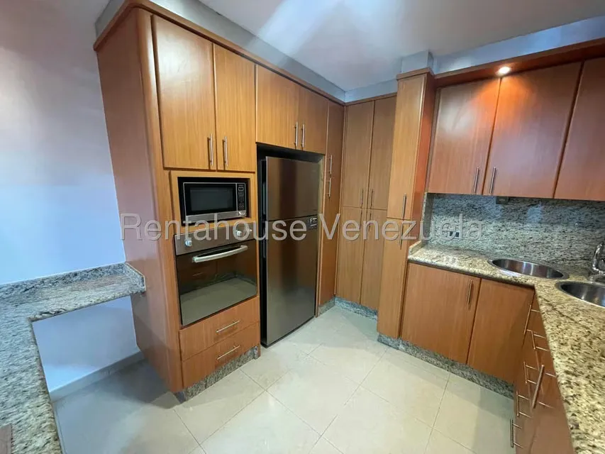 Apartamento (1 Nivel) en Alquiler en Los Naranjos del Cafetal, Distrito Metropolitano - 37