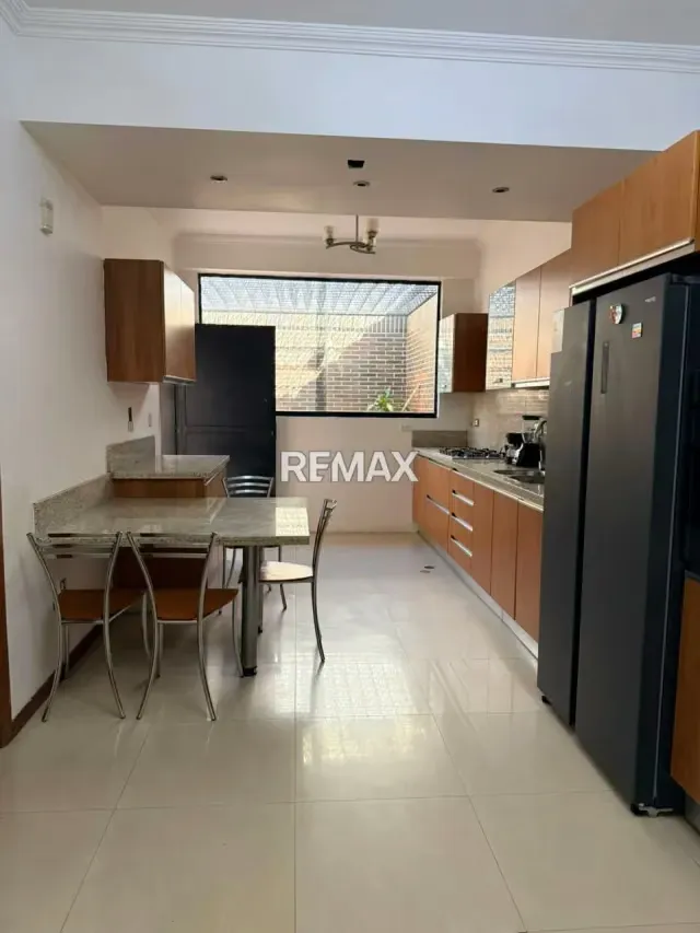 EN VENTA TOWNHOUSE EN PARQUE TRIGAL (TRIGAL CENTRO) - 13