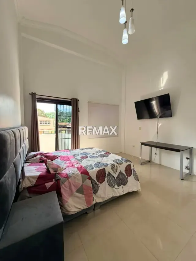 EN VENTA TOWNHOUSE EN PARQUE TRIGAL (TRIGAL CENTRO) - 18