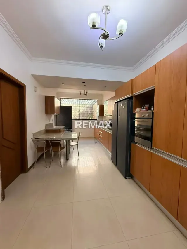 EN VENTA TOWNHOUSE EN PARQUE TRIGAL (TRIGAL CENTRO) - 6