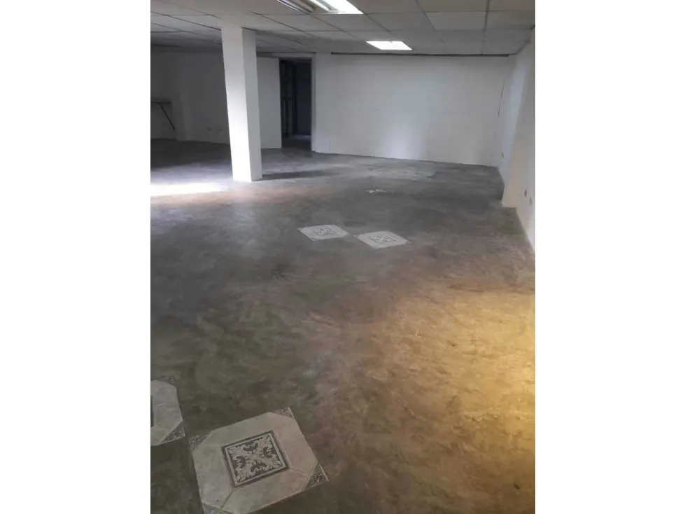 Alquilo local comercial a pie de calle 100m2 Pueblo del Hatillo 9339 - 9