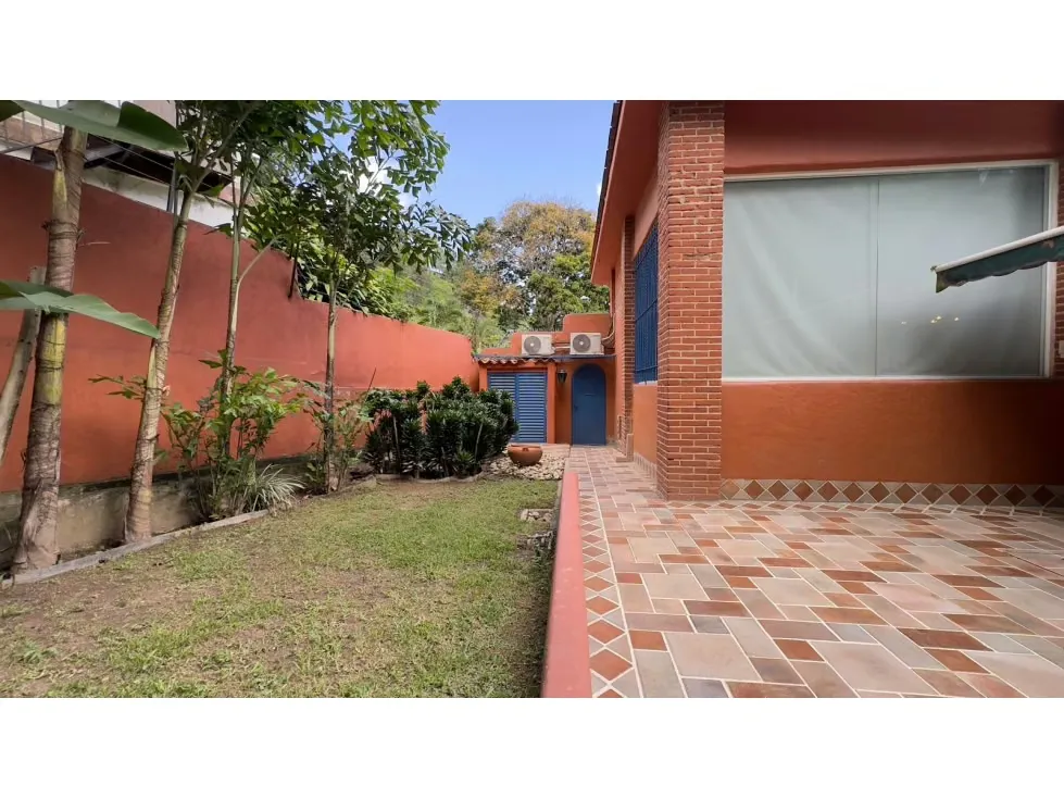 Se vende casa 768m² 4h+s/ 4b+s/ 6e Prados del este