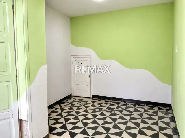 Casa Quinta de 325 m² para Remodelar en Los Chaguaramos - 15