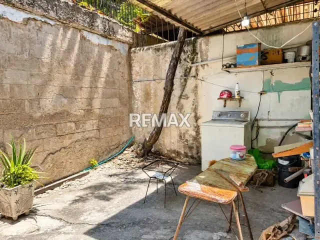 Casa Quinta de 325 m² para Remodelar en Los Chaguaramos - 17