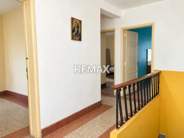 Casa Quinta de 325 m² para Remodelar en Los Chaguaramos - 5