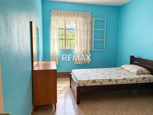Casa Quinta de 325 m² para Remodelar en Los Chaguaramos - 6