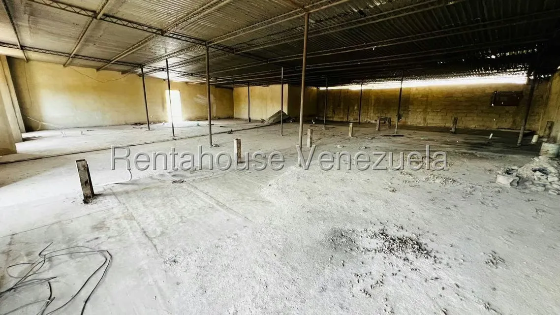 Terreno (Comercial) en Venta en Centro, Aragua - 18