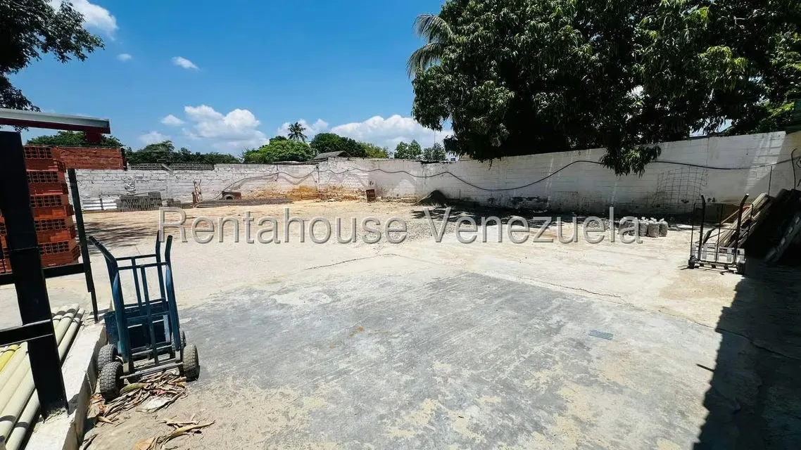 Terreno (Comercial) en Venta en Centro, Aragua - 19