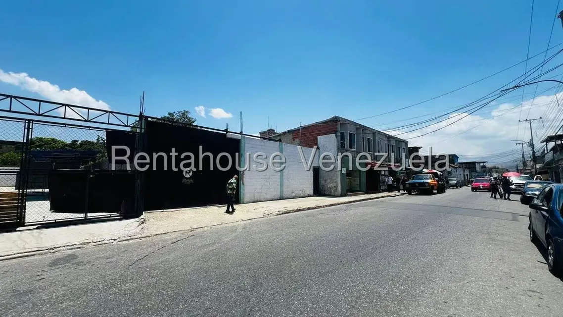 Terreno (Comercial) en Venta en Centro, Aragua - 22