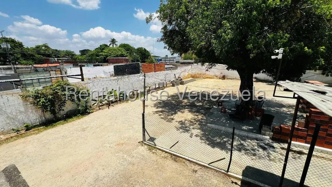 Terreno (Comercial) en Venta en Centro, Aragua - 3