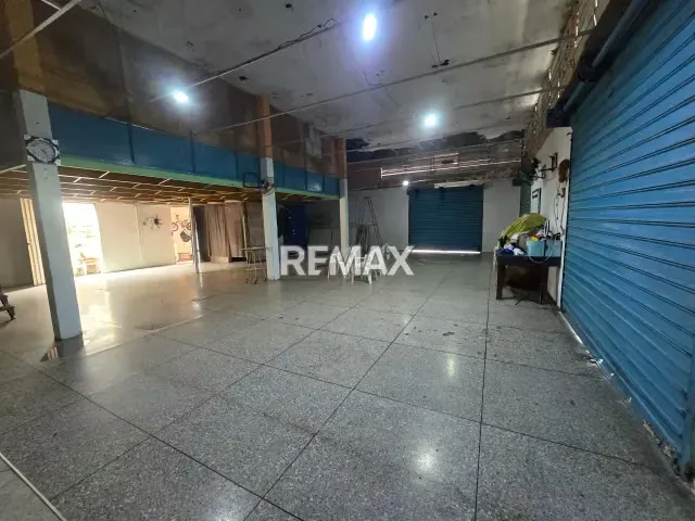 Local Comercial en venta - 4