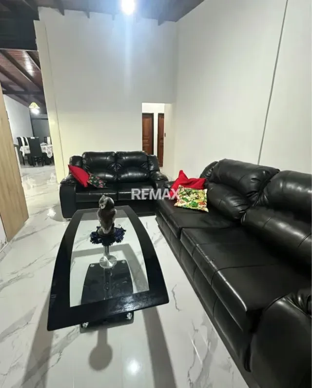 ¡Tu nuevo hogar te espera en Urb. Villas de Aragua! - 2