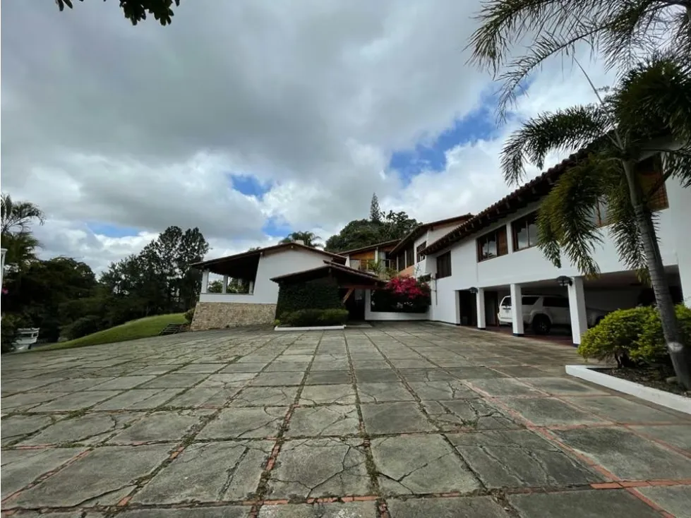 Se vende Casa 9000m² 4h/5b/20p , Los chorros - 3