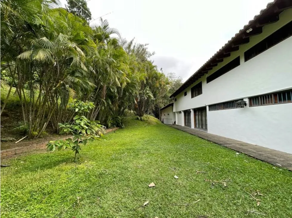 Se vende Casa 9000m² 4h/5b/20p , Los chorros - 5