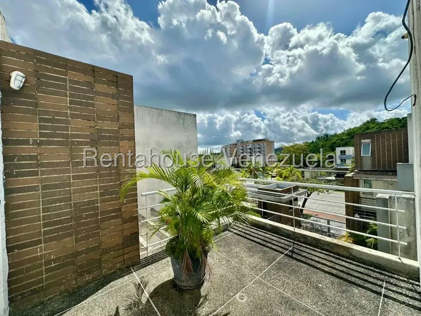 Townhouse (1 Nivel) en Venta en Colinas del Viento, Lara - 27