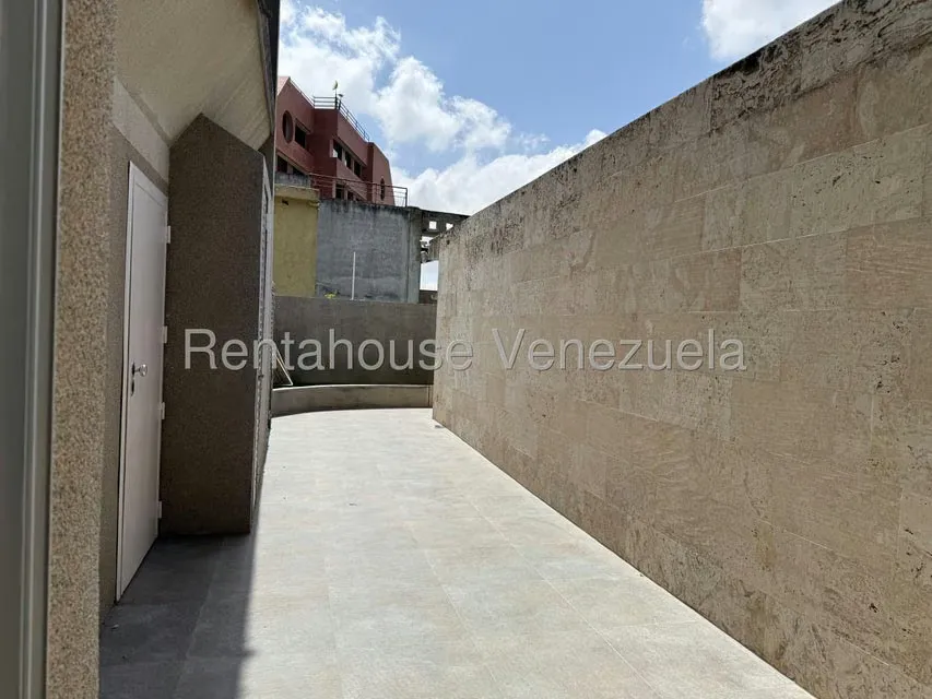 Apartamento (1 Nivel) en Venta en Colinas de Bello Monte, Distrito Metropolitano - 28