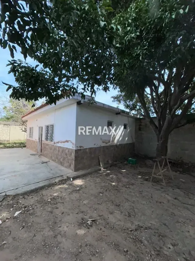 En Venta 2 Casas con terreno de 631 m2 con POZO DE AGUA y Potencial para construir 2 Apartamentos en San Francisco de Cúpira San Diego - 9