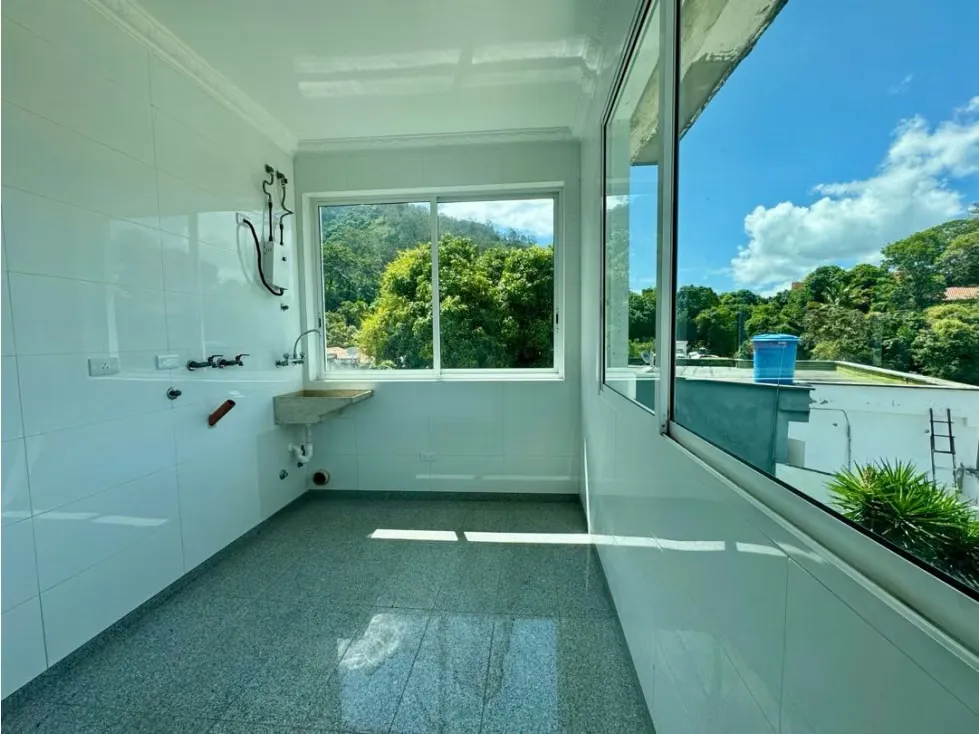 Se vende casa 832m2 San Bernardino 3304 - 32