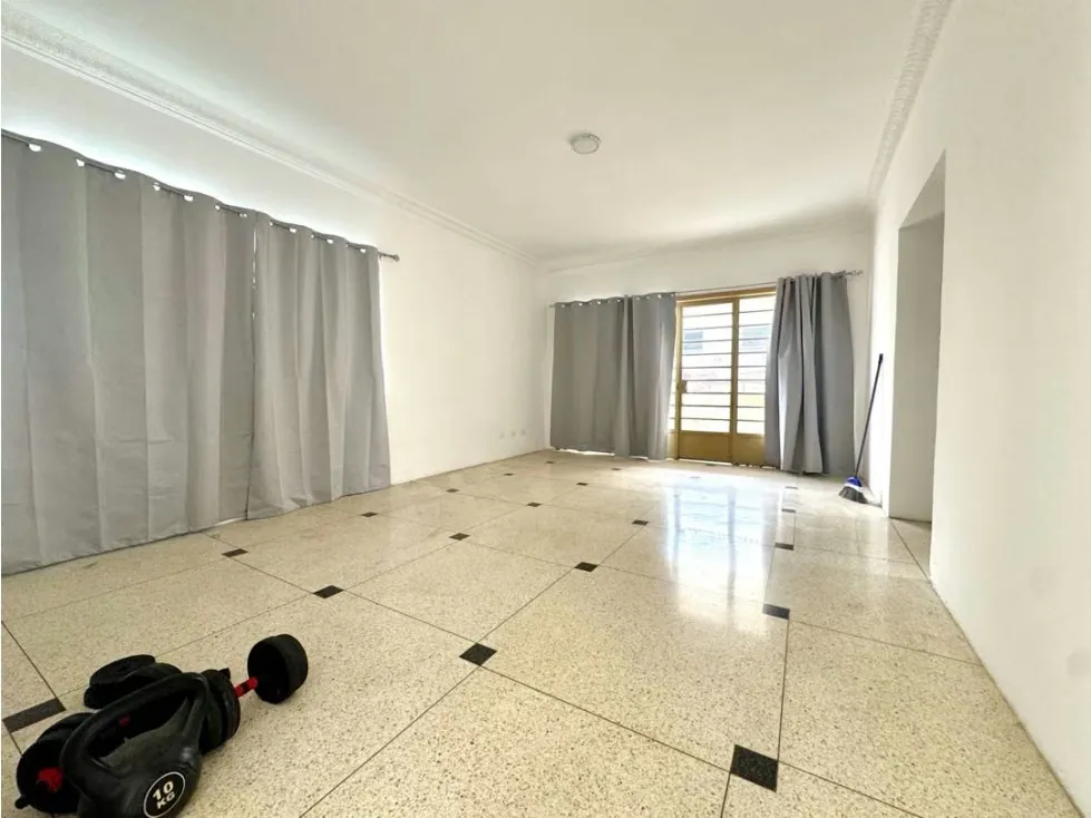 Se vende casa 832m2 San Bernardino 3304 - 34