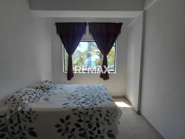 Vende: Oportunidad Premium de Inversión Frente al Mar | Complejo Mixto de 872 m² en el malecón Chichiriviche. - 13