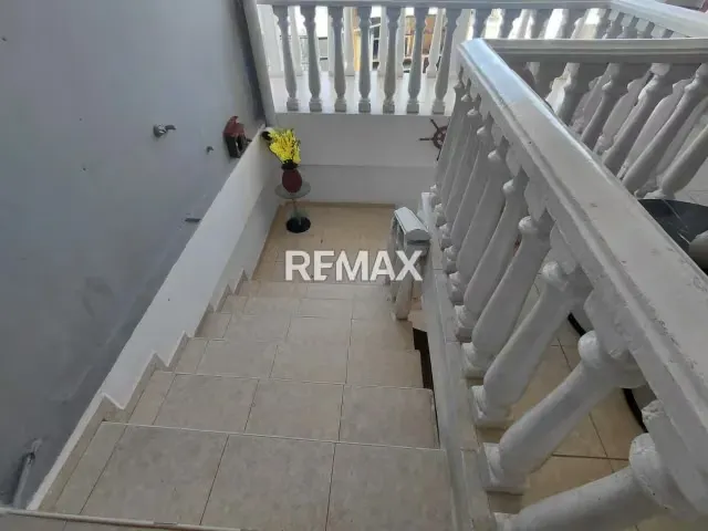 Vende: Oportunidad Premium de Inversión Frente al Mar | Complejo Mixto de 872 m² en el malecón Chichiriviche. - 7