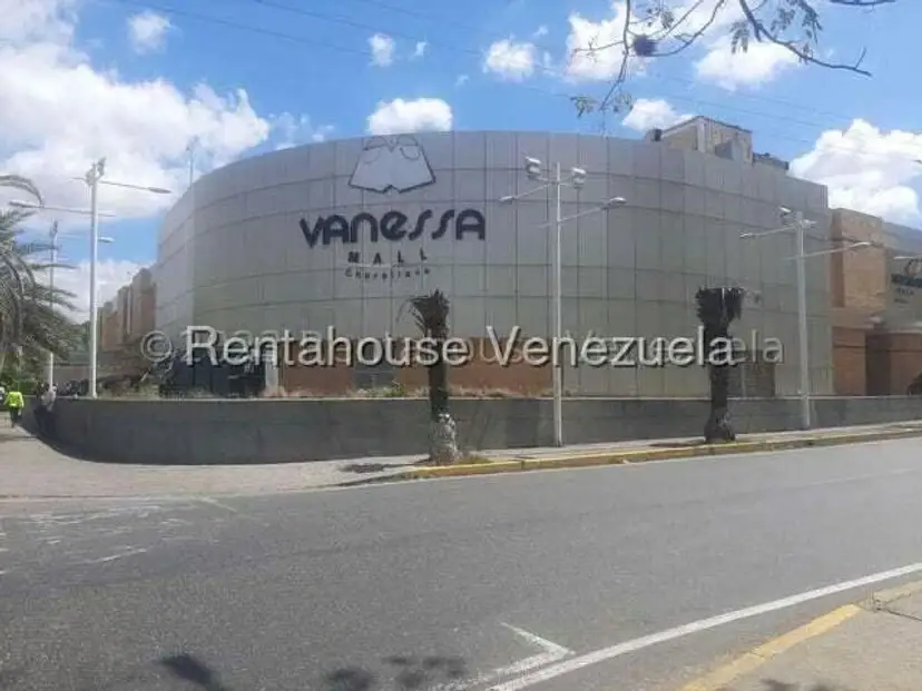 Comercial (Local Comercial) en Venta en Centro de Charallave, Miranda